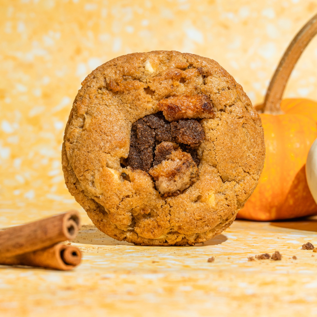 PUMPKIN CINNAMON ROLL COOKIE